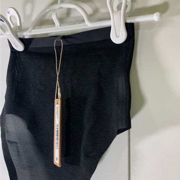 SKIMS NEW XXS Onyx Black Seamless‎ Sculpting Mid Waist Thong - Picture 5 of 7